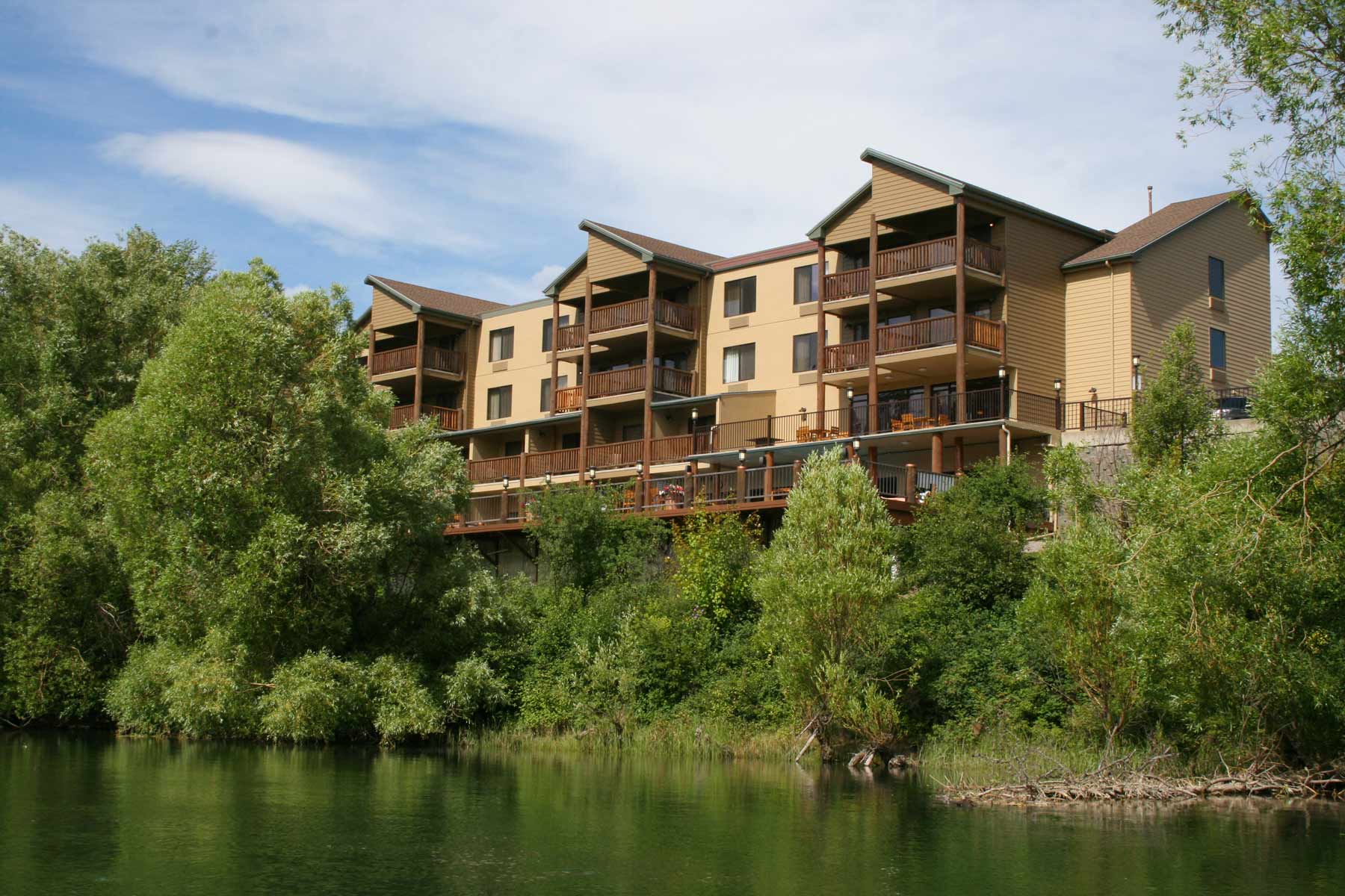 Pine Lodge on Whitefish River in Western Montana